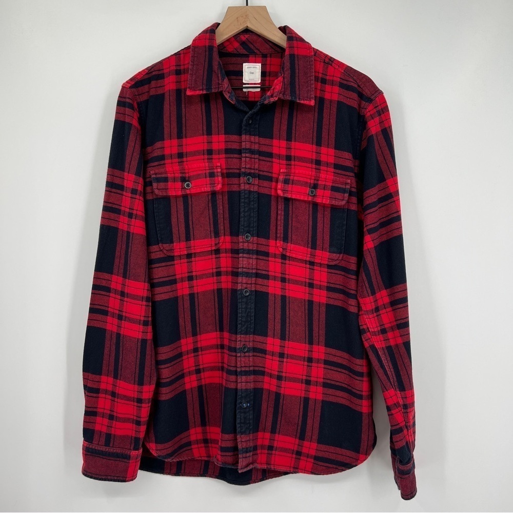 Gap Men's Plaid Striped Flannel Long Sleeves Buttondown Collared Casual Shirt